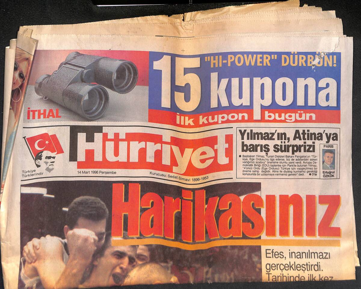 Hürriyet Gazetesi 14 Mart 1996 - Efes , Tarihinde İlk Kez Bir Türk Basketbol Takımı Avrupa Şampiyonu Oldu - Atina'ya Zeytin Dalı GZ133087 - 1