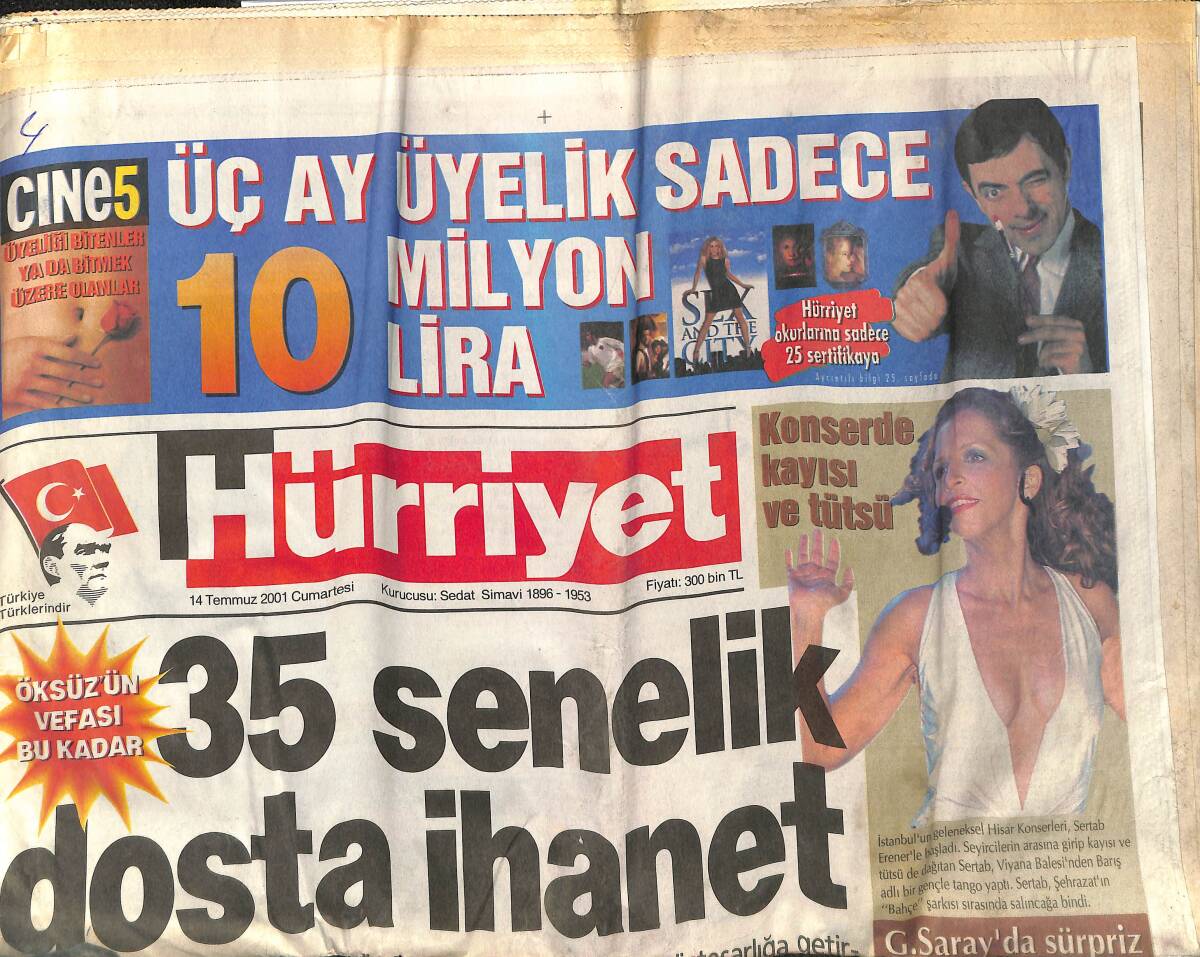Hürriyet Gazetesi 14 Temmuz 2001 - İngilizlerin İri Göğüsleriyle Ünlü Modeli Dönerciden Kovuldu - Hülya Ve Kaya Baş Başa - Şener Şen Kendini Yakalattı GZ153127 - 1