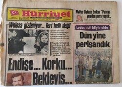 Hürriyet Gazetesi 15 Aralık 1981 - Tarihi Galata Köprüsü Lodos Fırtınası Sebebiyle İkiye Ayrılıp Haliçe Doğru Kaydı - GZ16120 - 1