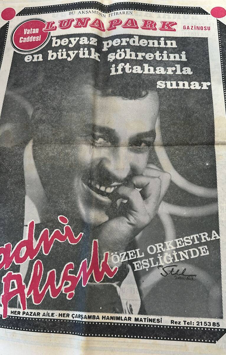 Hürriyet Gazetesi 15 Haziran 1968 - Lunapark Gazinosu Dev Boy Afişi * Sadri Alışık-Nesrin Sipahi GZ142434 - 2