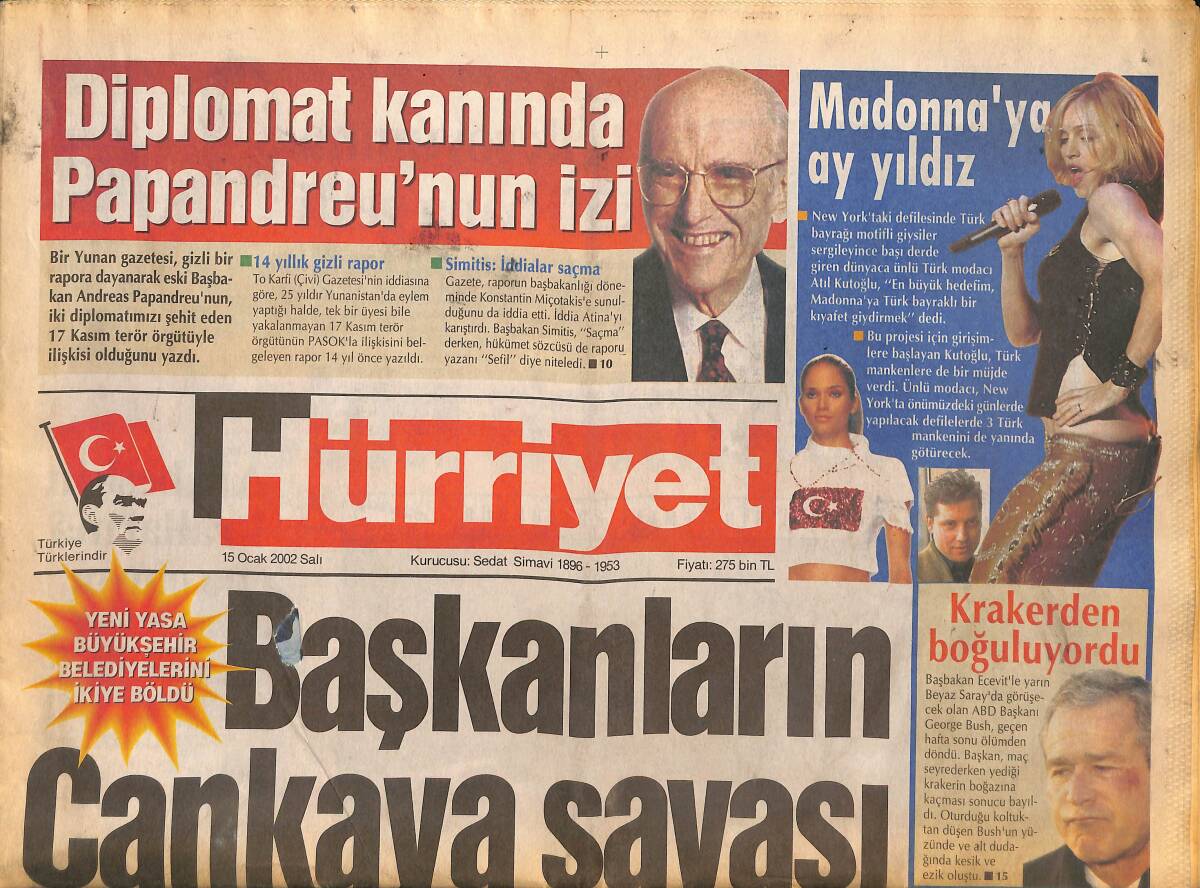 Hürriyet Gazetesi 15 Ocak 2002 - Ecevit , Özal Formülü İle Gitti - Eva Bu Kez Kazak Tanıttı GZ132990 - 1