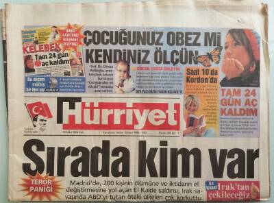 Hürriyet Gazetesi 16 Mart 2004 Denktaş Bayraktaki Kırmızı Dikey Olsun -GZ37918 - 1