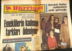 Hürriyet Gazetesi 16 Ocak 1975 - Emel Sayın Maksim Gazino Afişi GZ146547 - 1