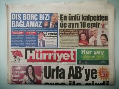 Hürriyet Gazetesi 16 Şubat 2004 Meltem CumbulSevgililer günü Hediyesi -GZ14751 - 1