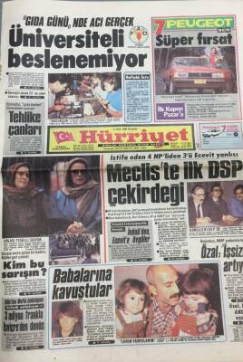 Hürriyet Gazetesi 17 Ekim 1985 İstifa Eden 4 HPliden 3ü Ecevit Yanlısı GZ30785 - 1