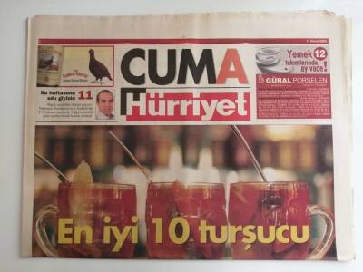 Hürriyet Gazetesi 17 Ekim 2003 Asmalı Konak Bu İki Filmi Ezecek-GZ14523 - 1