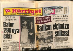 Hürriyet Gazetesi 18 Nisan 1980 - Stardust Gazino Afişi Sezen Aksu GZ69439 - 1