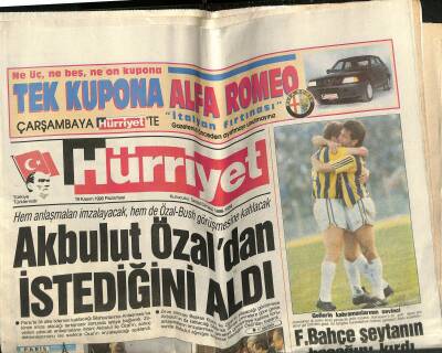 Hürriyet Gazetesi 19 Kasım 1990 - Sadri Alışıkın İkinci Baharı - Fenerbahçe Şeytanın Bacağını Kırdı GZ120883 - 1