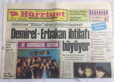 Hürriyet Gazetesi 19 Ocak 1977 - Demirel-Erbakan İhtilafı Büyüyor - GZ19841 - 1
