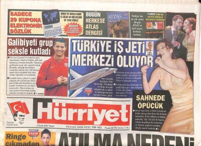 Hürriyet Gazetesi 2 Eylül 2007 - Türk İşadamının Referandum Zaferi - Kayserideki Silahlı Akıncı Kampı Hikayesi GZ95449 - 1