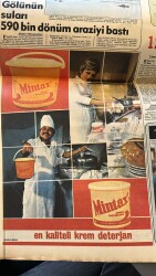Hürriyet Gazetesi 2 Mayıs 1975 - Süreyya Kleopatra Oldu - Mintax Reklam Afişi GZ157697 - 3