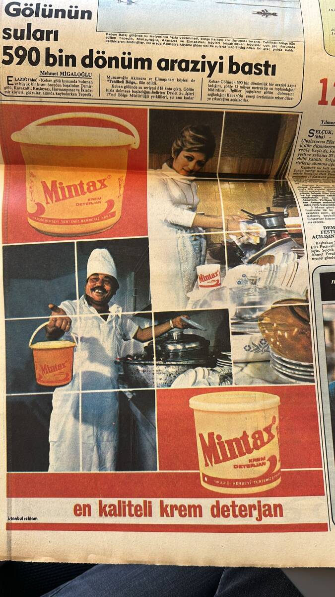 Hürriyet Gazetesi 2 Mayıs 1975 - Süreyya Kleopatra Oldu - Mintax Reklam Afişi GZ157697 - 3