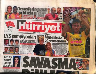 Hürriyet Gazetesi 2 Temmuz 2013 - ABD Yasta , 19 İtfaiyeci Öldü - Tarkana Barış Ödülü GZ116662 - 1