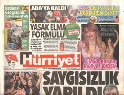 Hürriyet Gazetesi 20 Ağustos 2014 - Beşiktaş , Şampiyonlar Ligi Play-Off Turunda Arsenal'le Berabere Kaldı GZ160238 - Gökçekoleksiyon