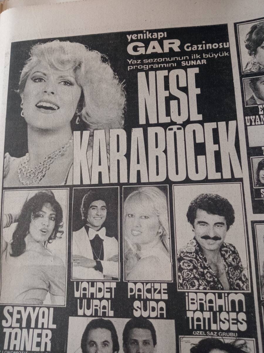 Hürriyet Gazetesi 20 Haziran 1979 - Neşe Karaböcek Yeni Kapı Gar Gazinosu Afişi! - Ayhan Işık Kral Gibi Uğurlandı! GZ142502 - 2