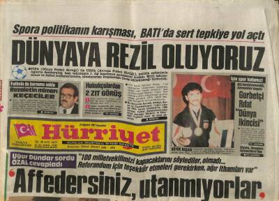 Hürriyet Gazetesi 22 Ağustos 1987 - Spora Politikanın Karışması , BATIda Sert Tepkiye Yol Açtı GZ88280 - 1