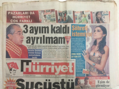 Hürriyet Gazetesi 22 Ağustos 2004 - Yargıtay Başkanı Erarslan Özkaya,3 Ayım Kaldı Ayrılmam GZ27729 - 1
