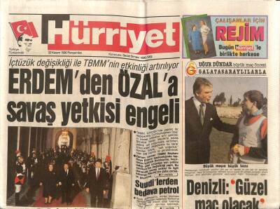 Hürriyet Gazetesi 22 Kasım 1990 - NATO VE Varşova Paktının Ağırlığı Kalmadı GZ84020 - 1