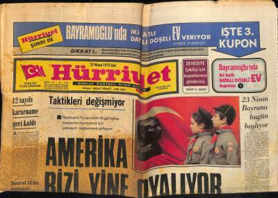 Hürriyet Gazetesi 22 Nisan 1975 - Türk Kadınları 20 Milyona Mal Olan Rum Oyununu Bozdu GZ67801 - 1