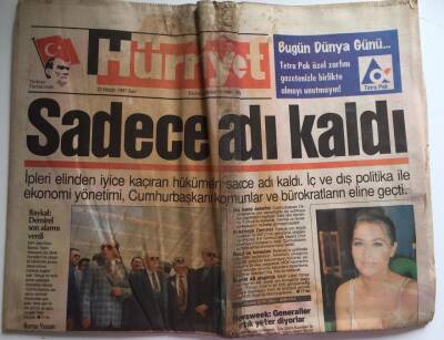 Hürriyet Gazetesi 22 Nisan 1997 - Hülya Avşara Vergiden Sonra Haciz Şoku GZ39010 - 1