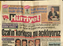 Hürriyet Gazetesi 22 Şubat 1991 - Tiranda Tanklar Halka Ateş Açtı GZ62363 - 1