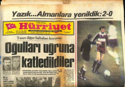 Hürriyet Gazetesi 23 Aralık 1979 - Paris Turizm Müşavirimiz Öldürüldü GZ82037 - 1