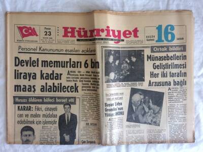 Hürriyet Gazetesi 23 Mayıs 1965 - Amerika Dominikte Cephe Değiştirdi GZ73480 - 1