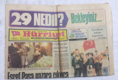 Hürriyet Gazetesi 23 Nisan 1976 - Eşref Paşa Pazara Çıkınca Pahalılığı Gördü - GZ17946 - 1
