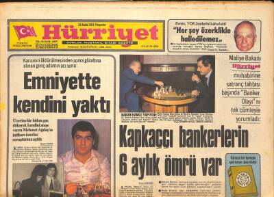 Hürriyet Gazetesi 24 Aralık 1981 - Tek Meclis Ve Başkanlık Sistemi Önerileri Çoğalıyor - Kapkaççı Bankerlerin 6 Aylık Ömrü Var GZ127960 - 1