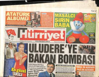 Hürriyet Gazetesi 24 Mayıs 2012 - Brad Pittin Başrol Oynadığı Killing Them Softly Filmi Önceki Gün Cannes Film Festivalinde Gösterildi GZ96670 - 1