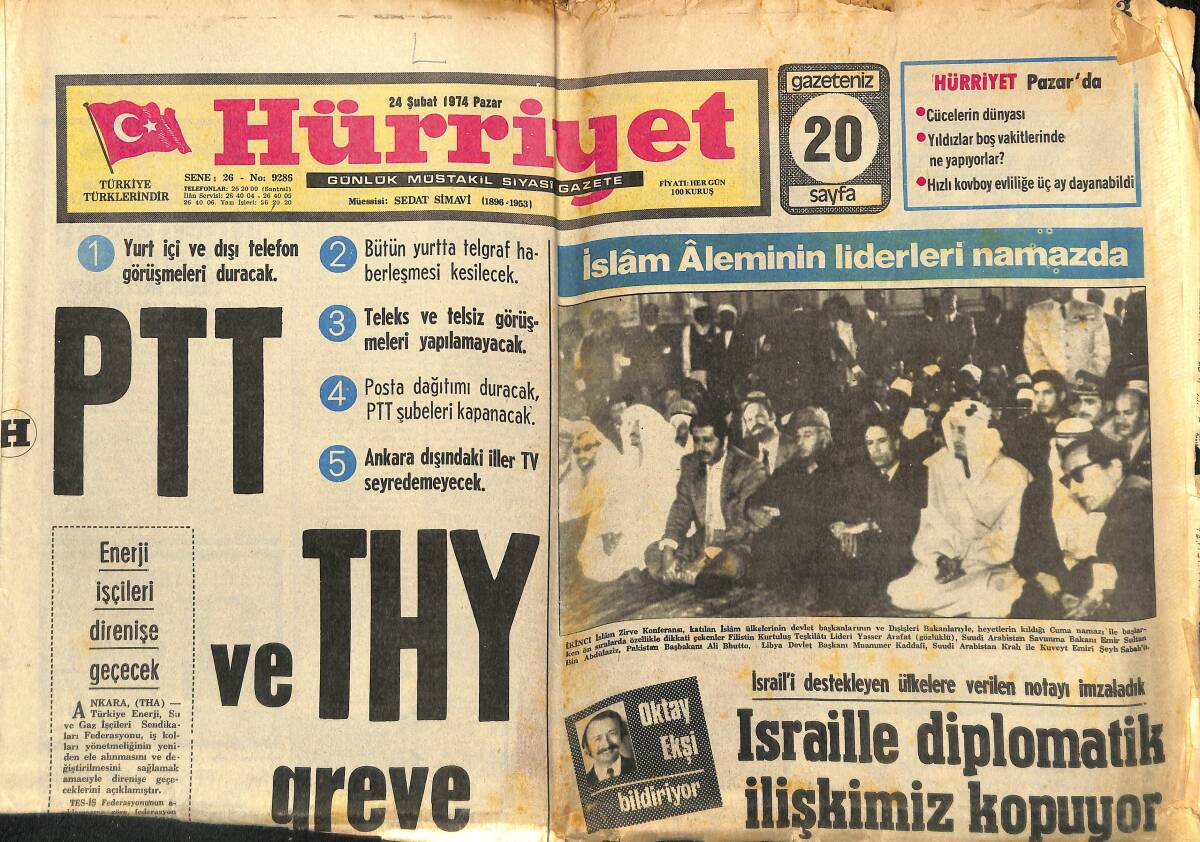 Hürriyet Gazetesi 24 Şubat 1974 - Zeki Müren, Sydney'de Krallar Gibi Karşılandı - PTT Ve THY Greve Gidiyor! GZ140604 - 1