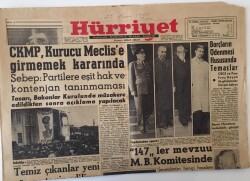 Hürriyet Gazetesi 25 Kasım 1960 - CKMP, Kurucu Meclise Girmeme Kararında GZ16444 - 2