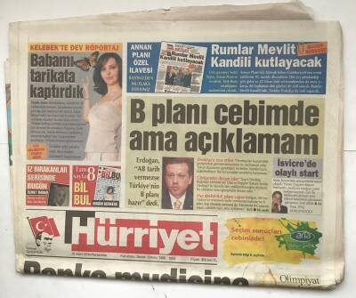 Hürriyet Gazetesi 25 Mart 2004 - İsviçrede Olaylı Start GZ8013 - 1