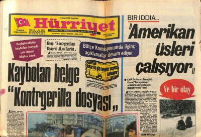 Hürriyet Gazetesi 25 Ocak 1978 - Yoldan Çıkan Banliyö Treni İle Mavi Tren Kartalda Çarpıştı GZ81667 - 1