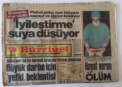 Hürriyet Gazetesi 26 Mart 1986 - Büyük Darbe İçin Yetki Beklentisi GZ26691 - 1