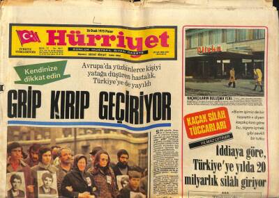 Hürriyet Gazetesi 26 Ocak 1975 - Kerim Yamanın Cenazesi Akhisara Gönderildi , 15 Bin Genç Üniversitede Sabahladı GZ93040 - 1