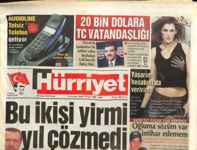 Hürriyet Gazetesi 26 Ocak 2003 - 20 Bin Dolara TC Vatandaşlığı - Aynarozun Tek Dişisi Kediler GZ96706 - 1