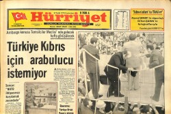 Hürriyet Gazetesi 27 Eylül 1975 - Türkiye Kıbrıs İçin Arabulucu İstemiyor - Demirel'le Erbakan İki Defa Öpüştü GZ157551 - Gökçekoleksiyon