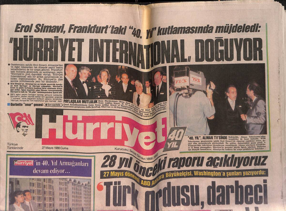 Hürriyet Gazetesi 27 Mayıs 1988 - Naim'e 15 Bin Marklık Çek - Gurbette Onur Çetesi - Liberaller, Semra Hanım'a Göz Kırpıyor GZ153392 - 1