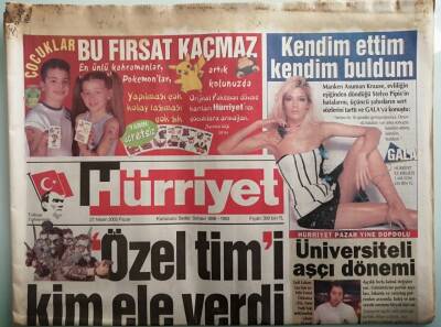 Hürriyet Gazetesi 27 Nisan 2003 Hava Limanında Asenaya Dayak - GZ337707 - 1