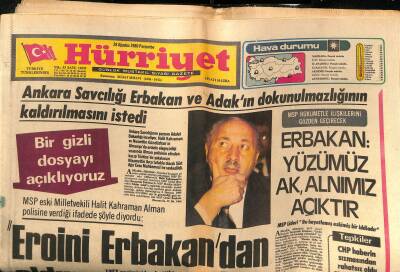 Hürriyet Gazetesi 28 Ağustos 1980 - Ankara Savcılığı Erbakan Ve Adakın Dokunulmazlığının Kaldırılmasını İstedi GZ117474 - 1