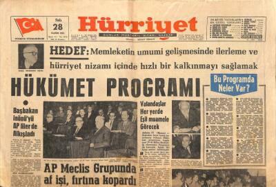Hürriyet Gazetesi 28 Kasım 1961 - Devrim Partisi Yüksel Menderese Genel Başkanlık Teklif Edecek GZ93058 - 1
