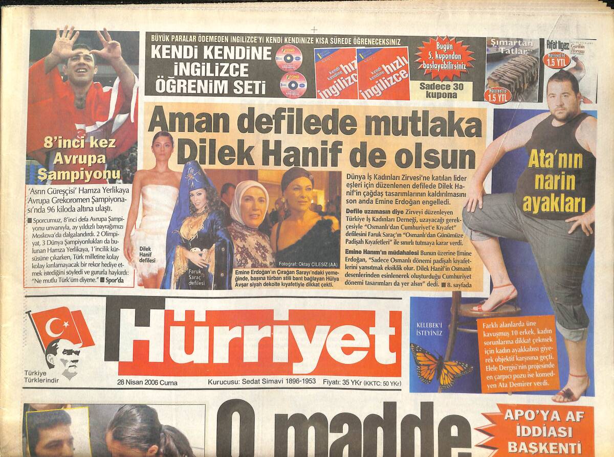 Hürriyet Gazetesi 28 Nisan 2006 - Emine Erdoğan'ın Davetine Giden Hülya Avşar Dikkat Çekti! - Ata Demirer'in Narin Ayakları GZ137887 - 1