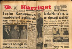 Hürriyet Gazetesi 28 Ocak 1961 - Santa Marianın , Su Ve Yiyeceği Azalıyor GZ67445 - 1