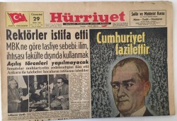 Hürriyet Gazetesi 29 Ekim 1960 - Cumhuriyet Fazilettir , 37nci Yıldönümü Gürsel Radyoda Konuşma Yaptı Cumhuriyet Bayramını Kutladı GZ16493 - 1