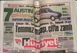 Hürriyet Gazetesi 29 Haziran 1988 - Sarışın Dilber Saatlerce Beklemesinin Karşılığında Tatlıses İle Fotoğraf Çektirdi - Samatha Fox: Büyük Göğüs GZ153384 - 1