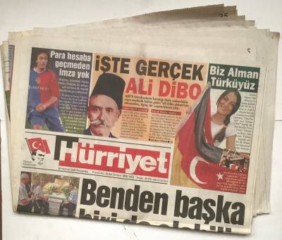 Hürriyet Gazetesi 29 Haziran 2006 - Beyoğlunda Vakko Devri Kapanıyor GZ8035 - 1