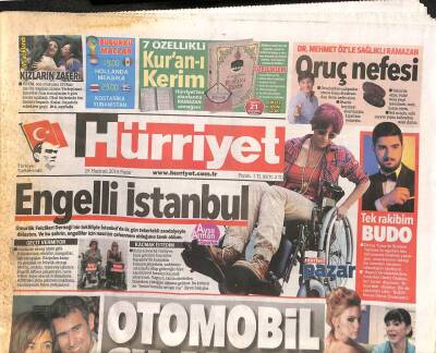 Hürriyet Gazetesi 29 Haziran 2014 - MFÖ Konserinde Cem Yılmaz Sürprizi GZ106999 - 1