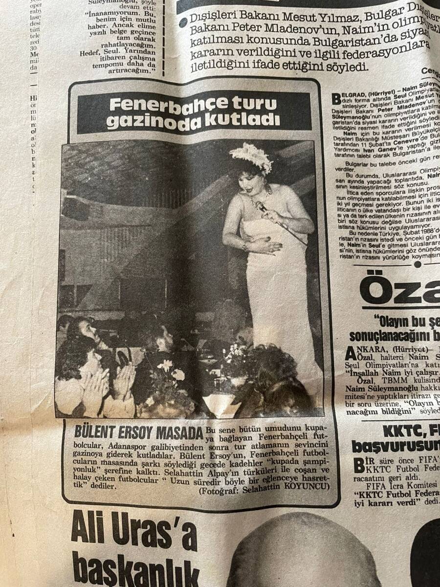 Hürriyet Gazetesi 29 Mayıs 1988 - Fenerbahçe Turu Gazinoda Kutladı, Bülent Ersoy - Naim'e Seul Yolu Açıldı - Oyuncuları Bir Bir Ölüyor: Lanetli Film GZ143321 - 2