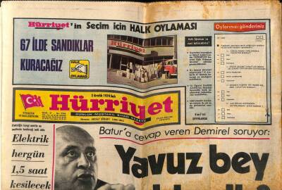 Hürriyet Gazetesi 3 Aralık 1974 - Aralarında Birçok Ünlü İsimler Bulunan 65 Sanatçıyı Radyoda Dinleyemeyeceğiz * Fatma Türkan - Yaşar Özel GZ79564 - 1